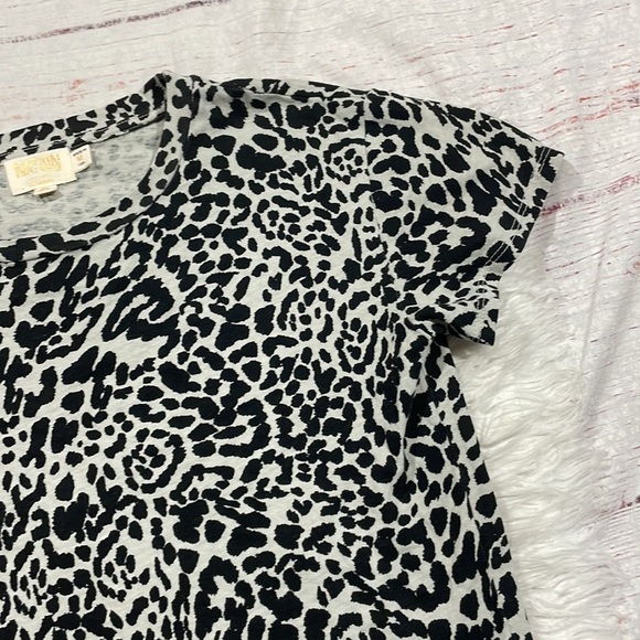 Nation LTD Marie Leopard Patterned Square Boxy Short Sleeve Tee - Picture 5 of 10